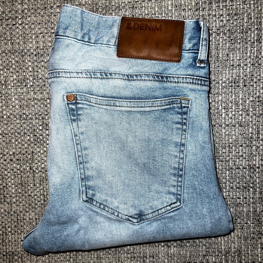 Lights wash skinny mens H&M jeans